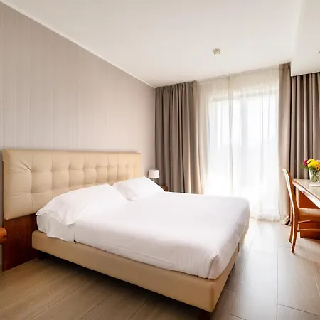 D'aragona Lifestyle 4* 孔韦尔萨诺