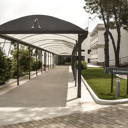 D'aragona Lifestyle 4* 孔韦尔萨诺