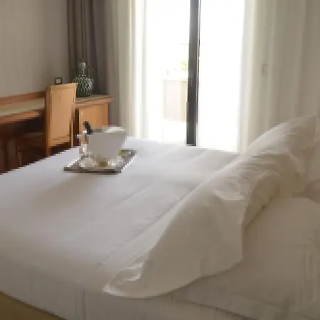 D'aragona Lifestyle كونفيرسانو