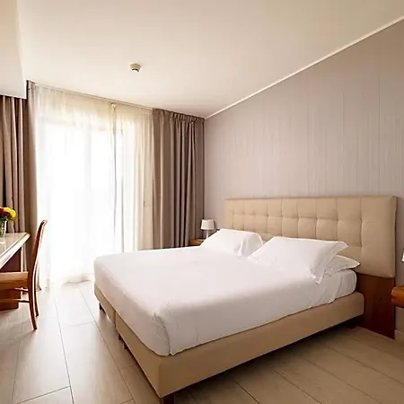 Hotel D'aragona Lifestyle 4*