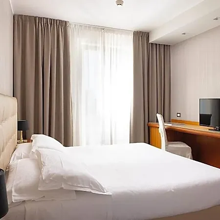 호텔 D'aragona Lifestyle 4*