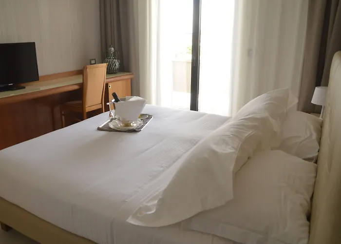 D'aragona Lifestyle מלון 4*